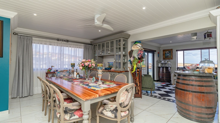 4 Bedroom Property for Sale in Monte Christo Western Cape